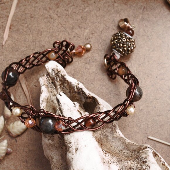 Wire Celtic Cuff Bracelet - Picture 5 of 8